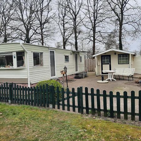 Mulder'S Vakantiehuis, Jaarplaats 108 Op Recreatiepark De Tien Heugten Schoonloo Esterno foto
